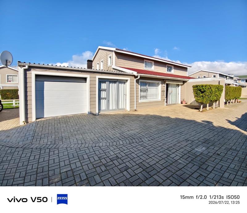 2 Bedroom Property for Sale in Hartenbos Western Cape
